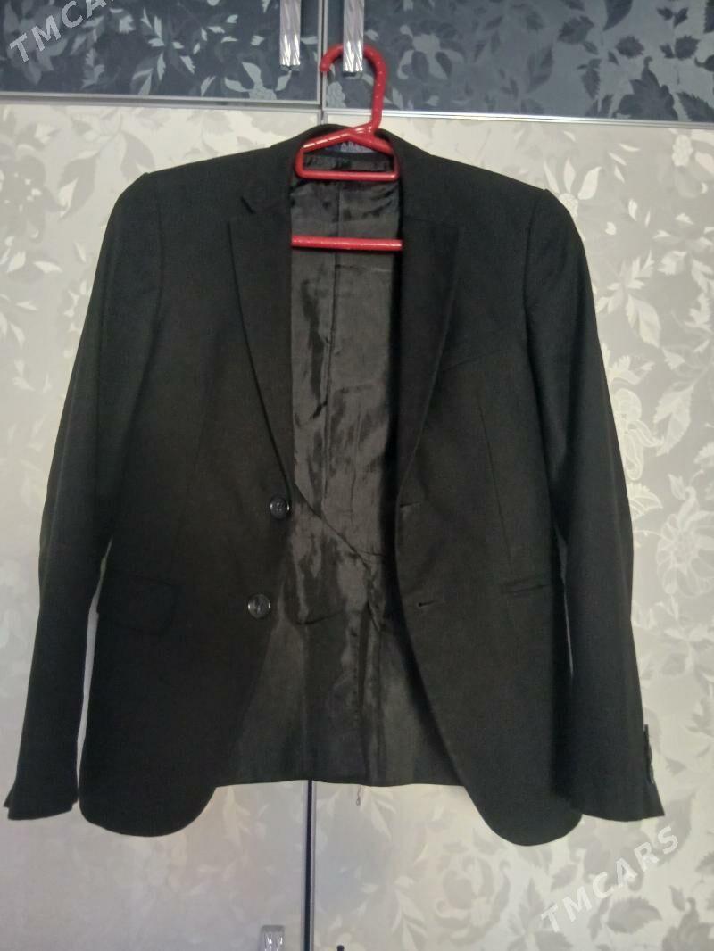 okuw kastyum - 11 мкр - img 2