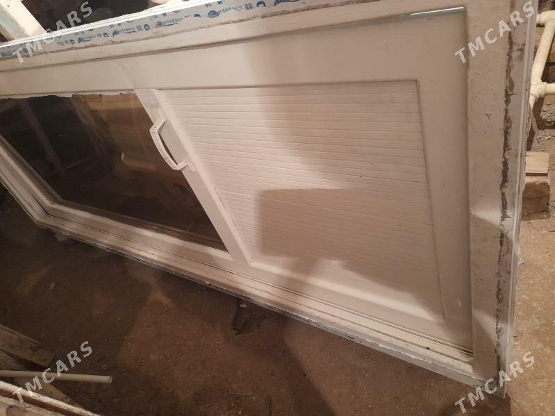 Aýnaly   plastik   gapy - Гаудан "В" - img 3