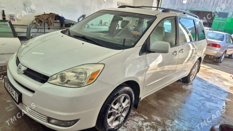 Toyota Sienna 2005 - 300 000 TMT - Köneürgenç - img 6