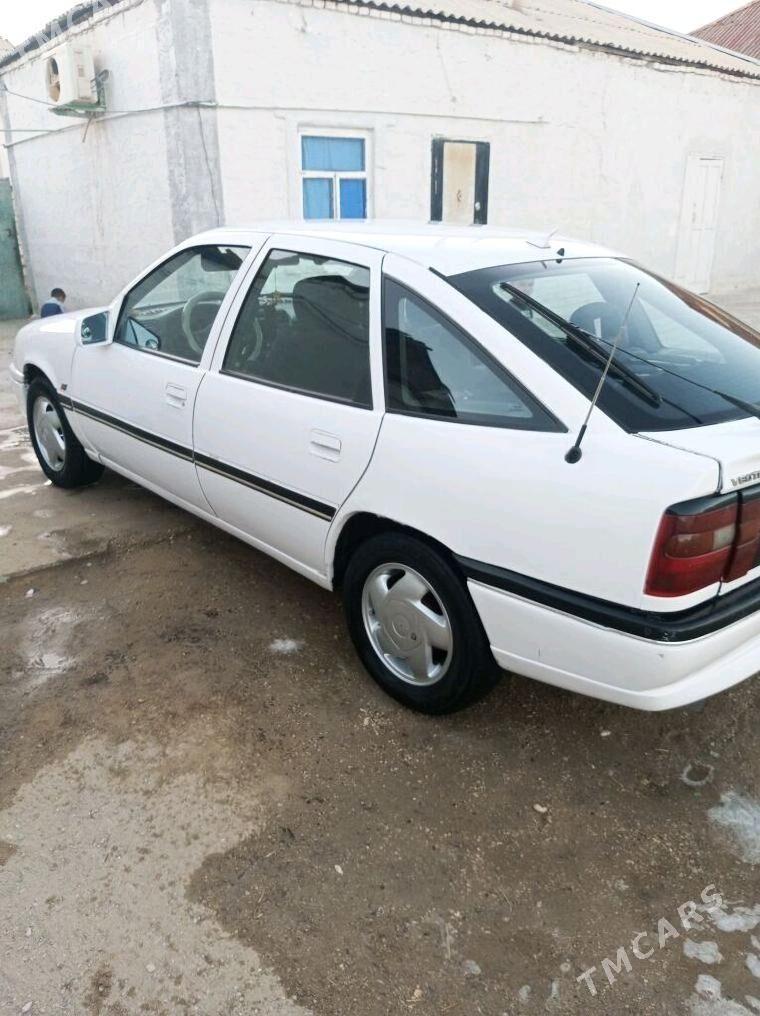 Opel Vectra 1989 - 40 000 TMT - Джебел - img 4