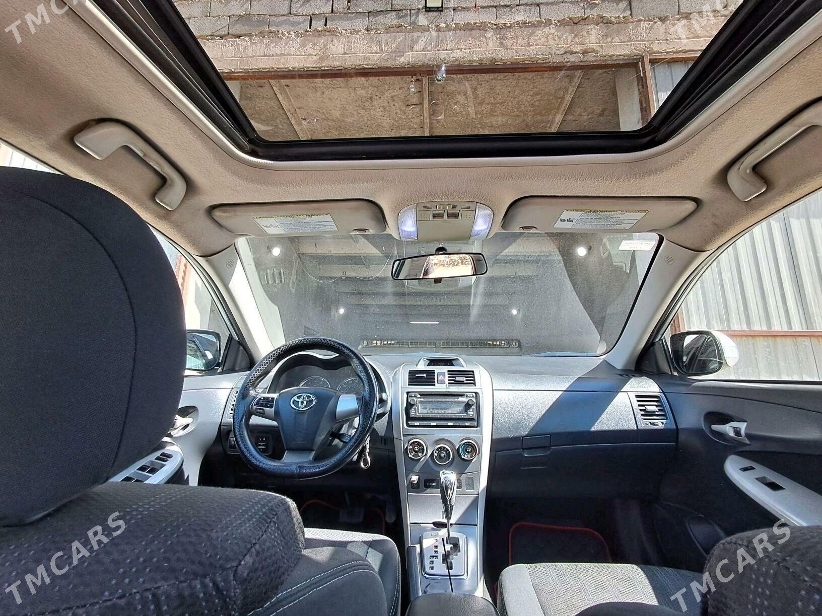 Toyota Corolla 2013 - 180 000 TMT - Дашогуз - img 5