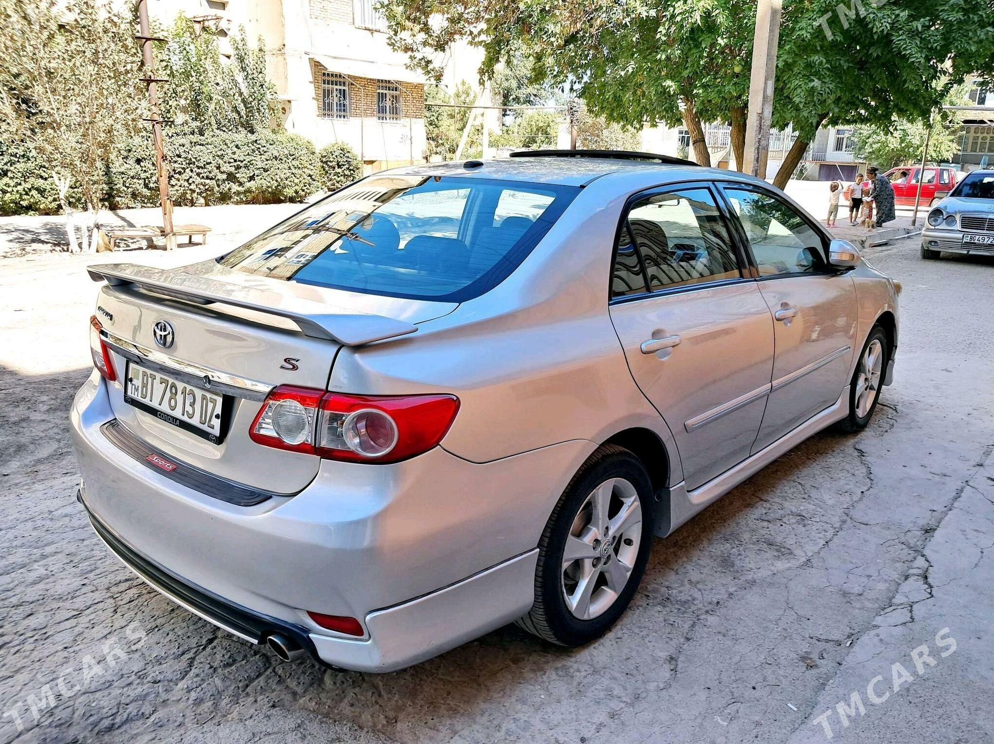 Toyota Corolla 2013 - 180 000 TMT - Дашогуз - img 3