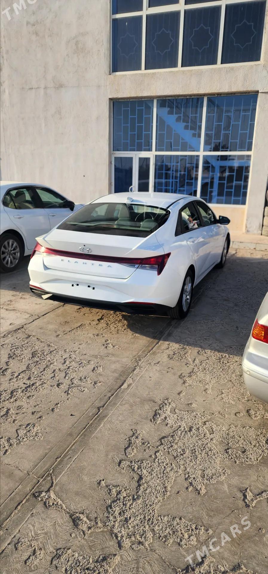 Hyundai Elantra 2021 - 205 000 TMT - Мары - img 4