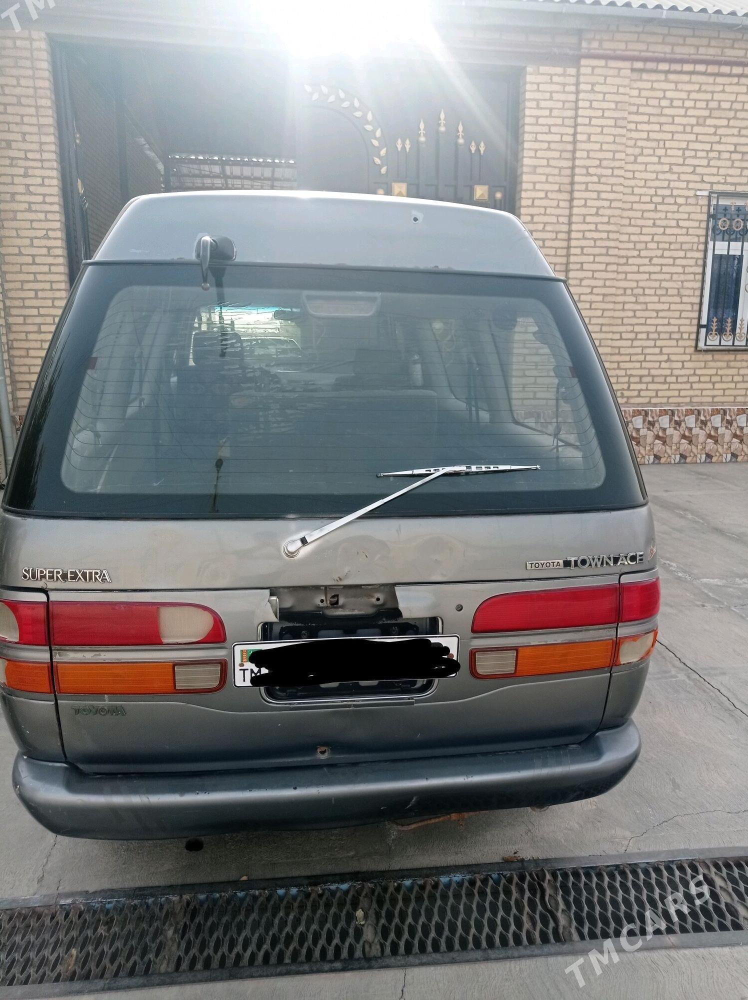 Toyota Town Ace 1993 - 25 000 TMT - Saýat - img 1