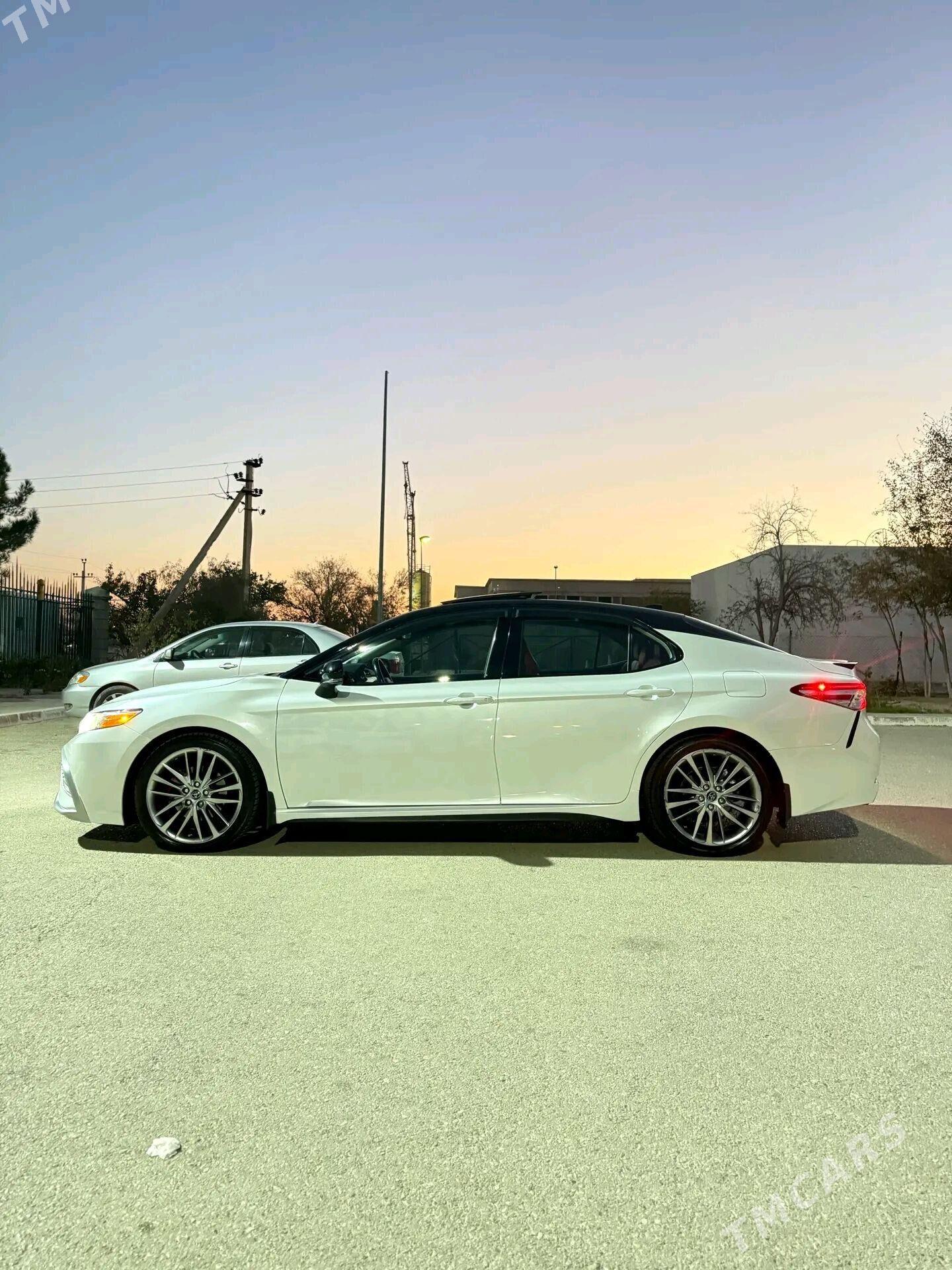 Toyota Camry 2020 - 390 000 TMT - Балканабат - img 2