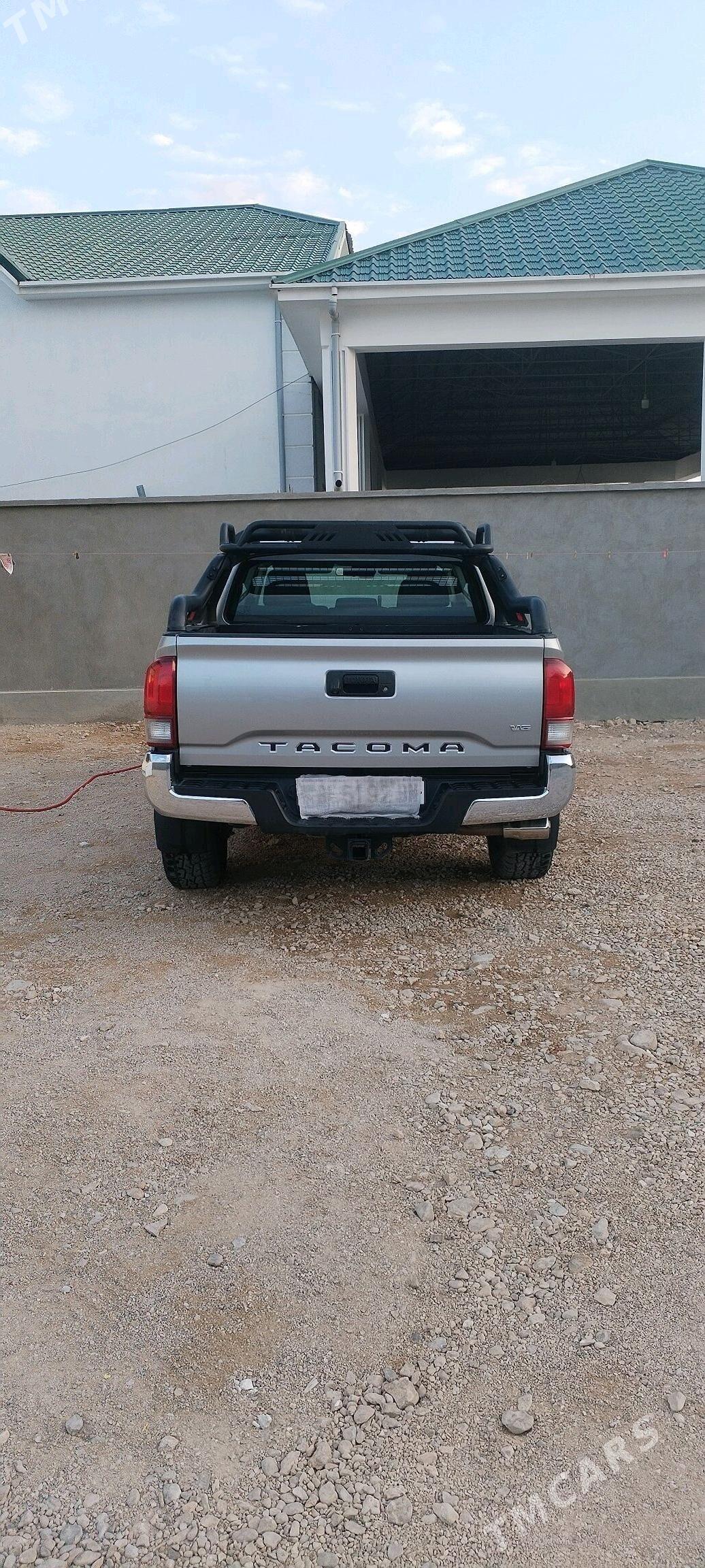 Toyota Tacoma 2018 - 370 000 TMT - Balkanabat - img 3