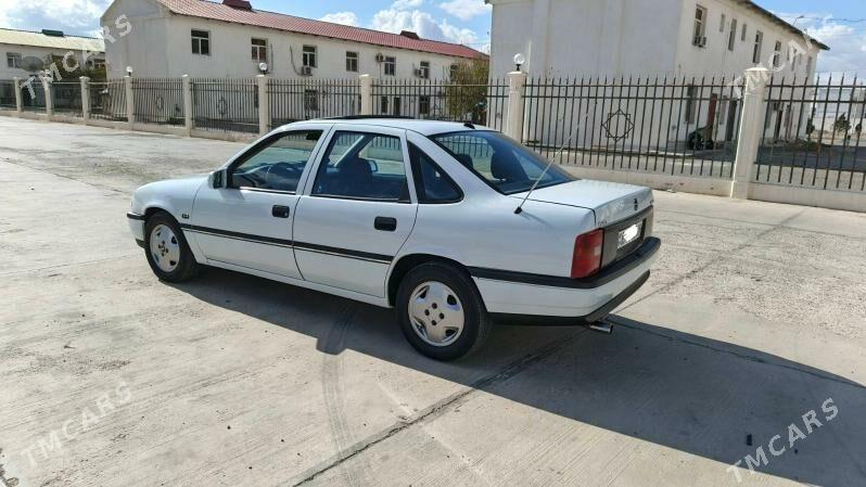Opel Vectra 1990 - 56 000 TMT - Gyzylarbat - img 4