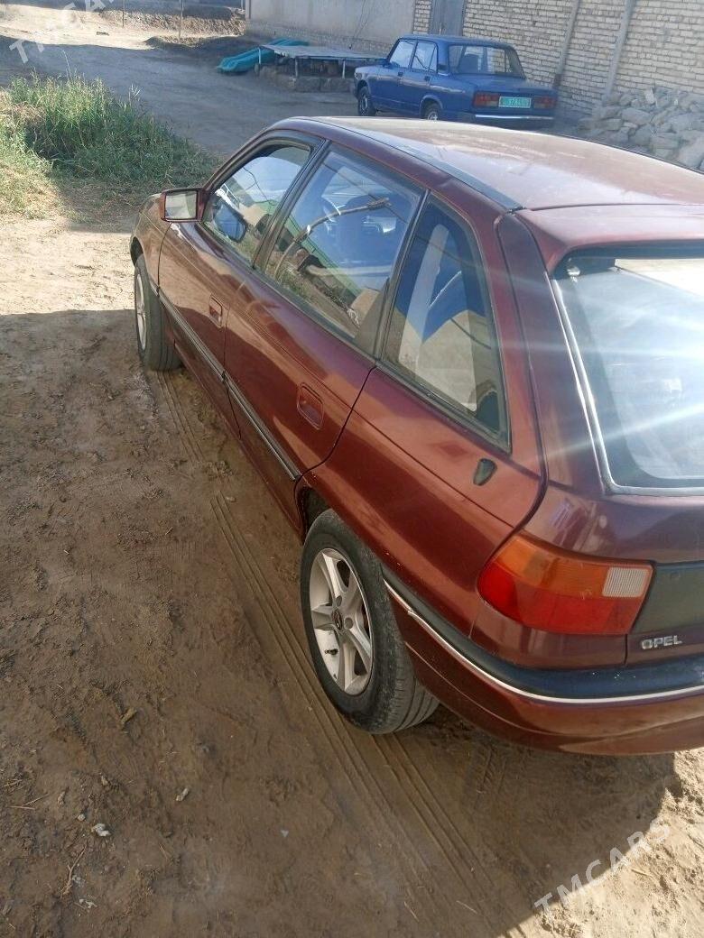 Opel Astra 1992 - 50 000 TMT - Дашогуз - img 2