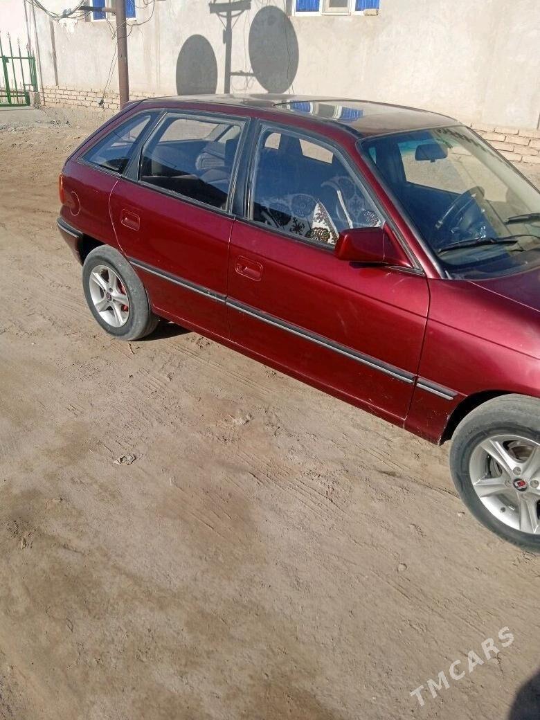 Opel Astra 1992 - 50 000 TMT - Дашогуз - img 4