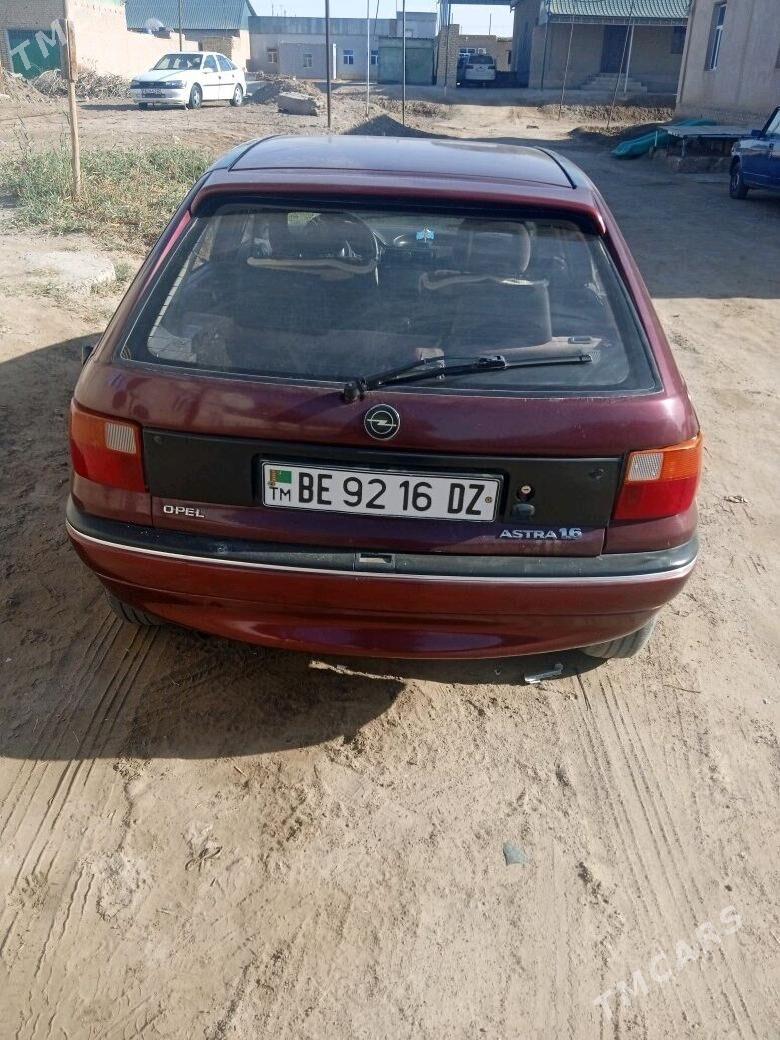 Opel Astra 1992 - 50 000 TMT - Дашогуз - img 3