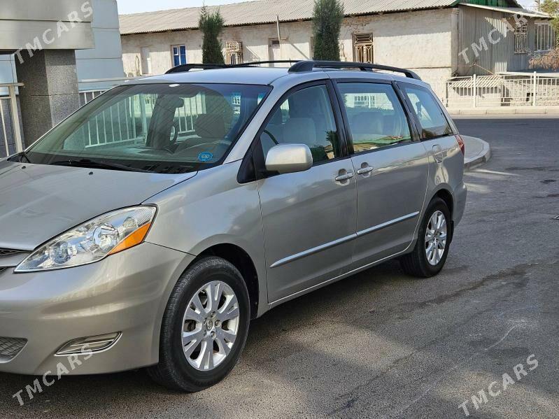 Toyota Sienna 2004 - 245 000 TMT - Мары - img 2