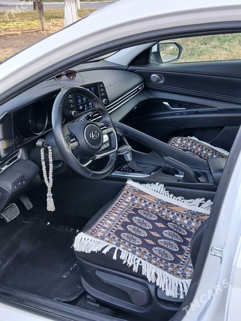 Hyundai Elantra 2022 - 236 000 TMT - Hitrowka - img 7