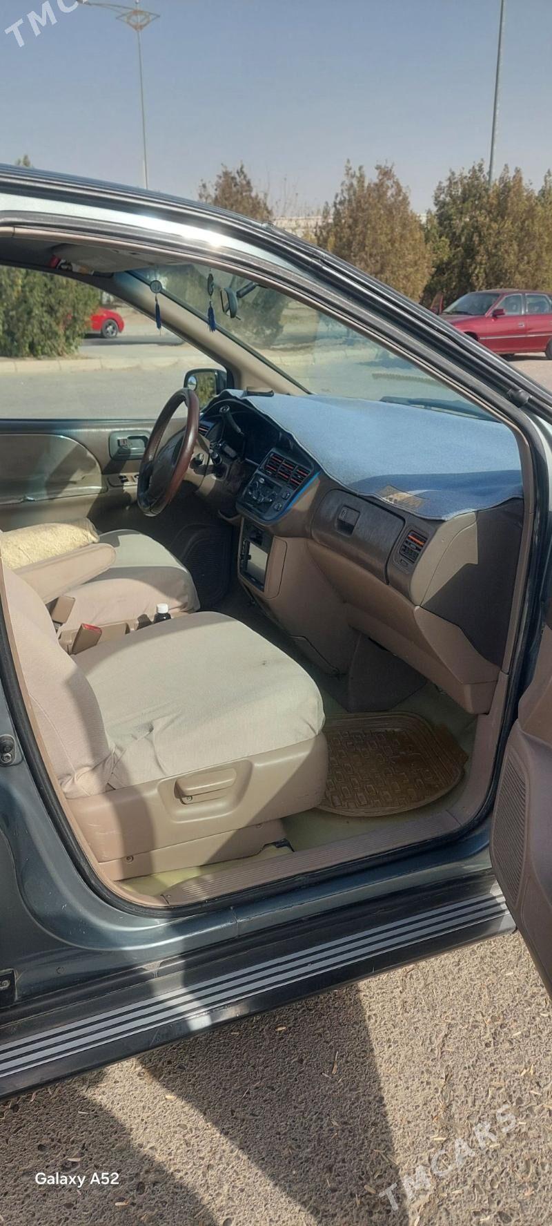 Toyota Sienna 1999 - 125 000 TMT - Daşoguz - img 4