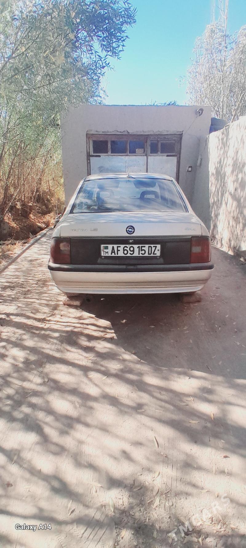 Opel Vectra 1990 - 24 999 TMT - Шабатский этрап - img 3