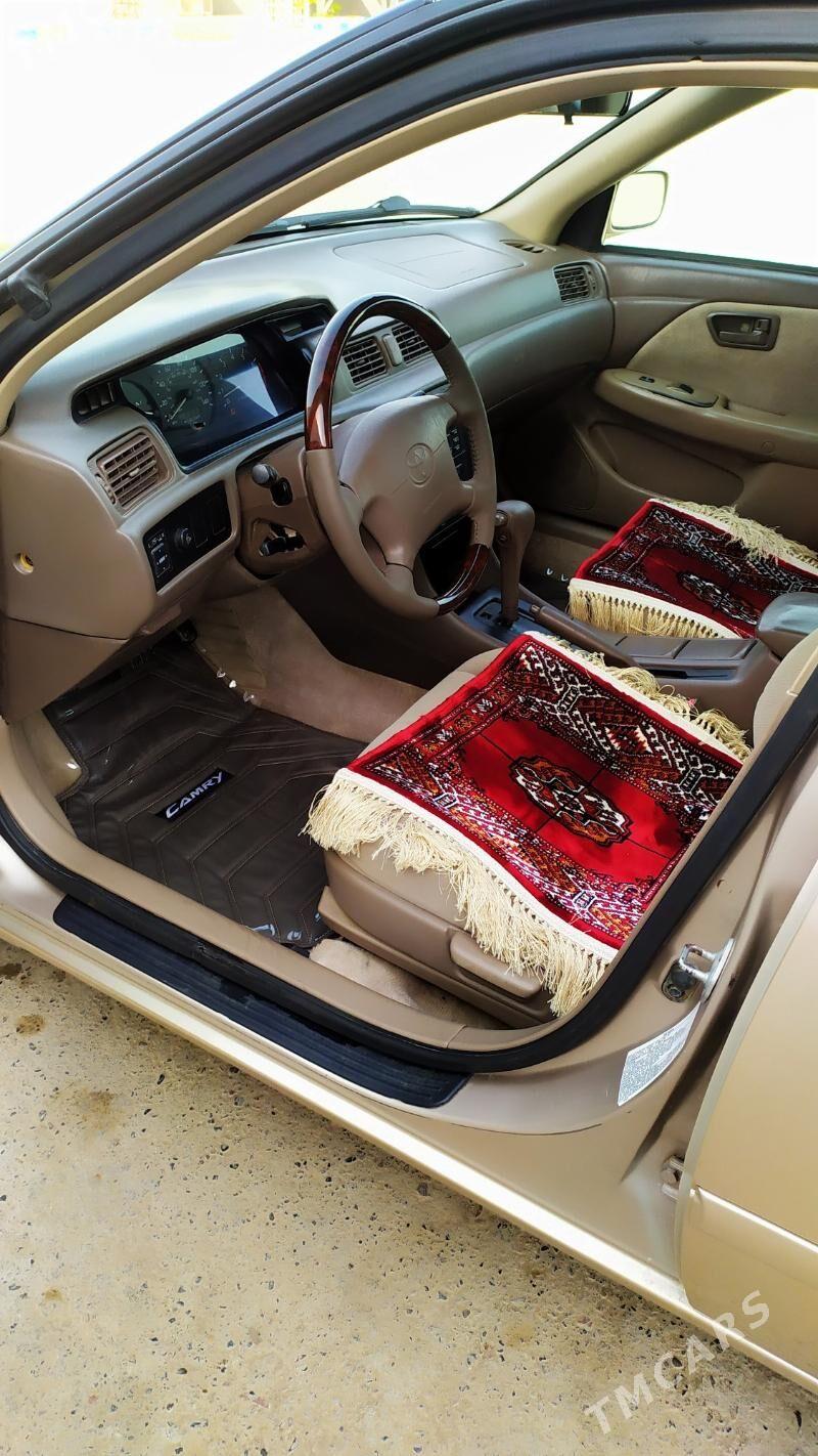 Toyota Camry 2000 - 145 000 TMT - Теджен - img 7