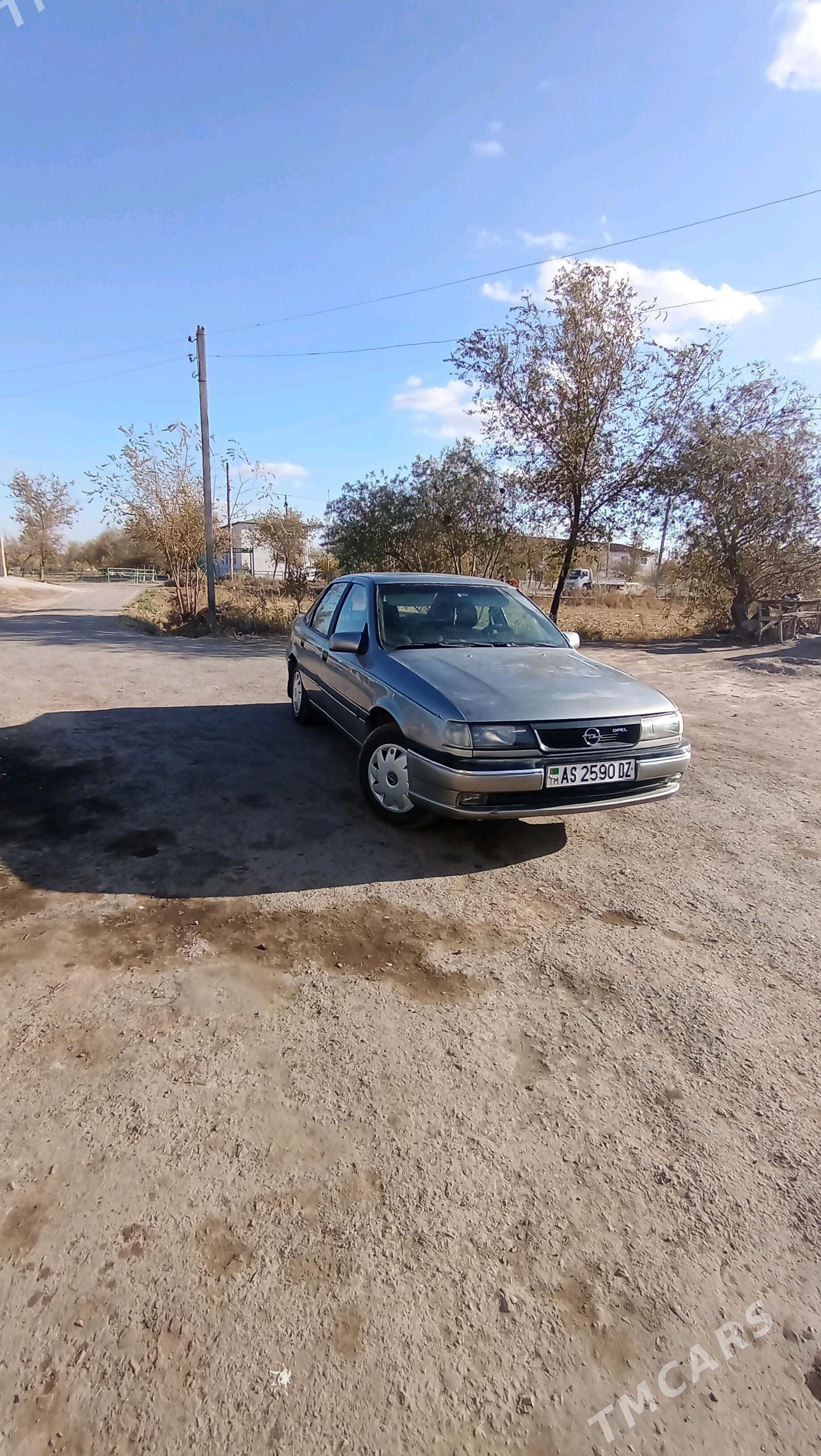 Opel Vectra 1992 - 43 000 TMT - Губадаг - img 2