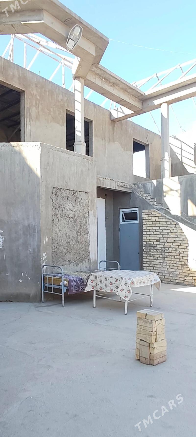 NEBITÇI-27, JAÝ-175 - Balkanabat - img 8