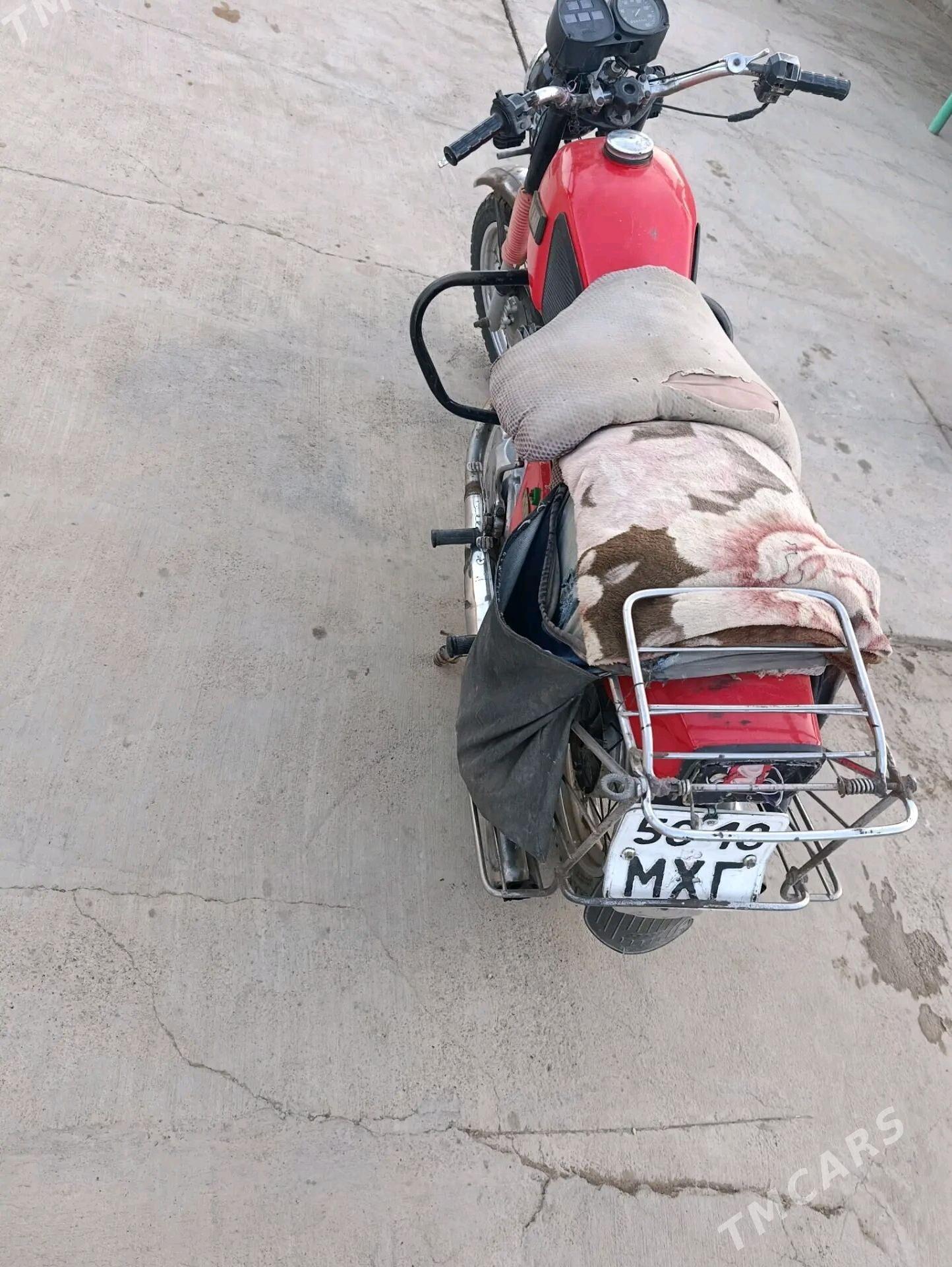 Iž Ýupiter 2017 - 10 000 TMT - Tejen - img 2