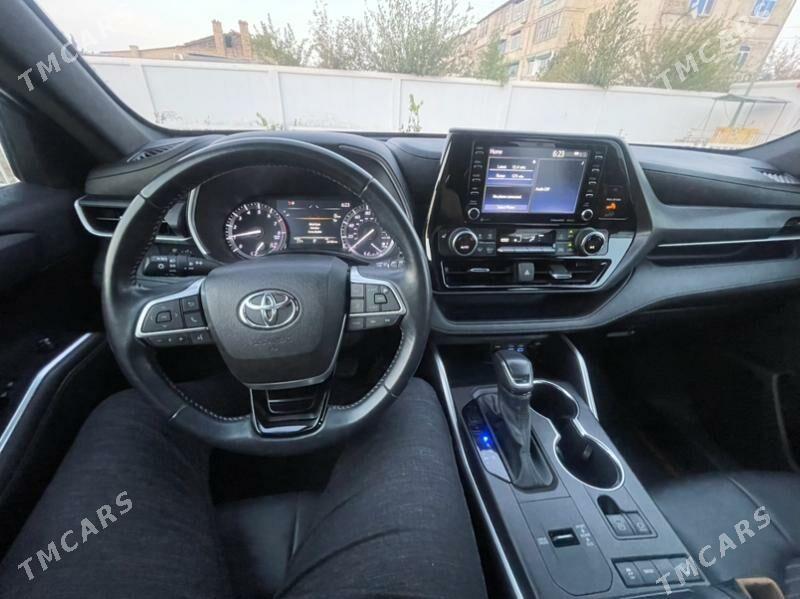 Toyota Highlander 2021 - 700 000 TMT - Türkmenabat - img 1