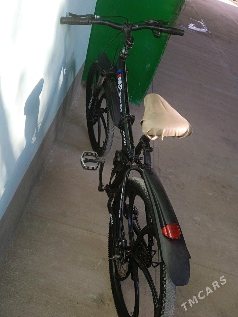 tigir bmw - Бахарден - img 2