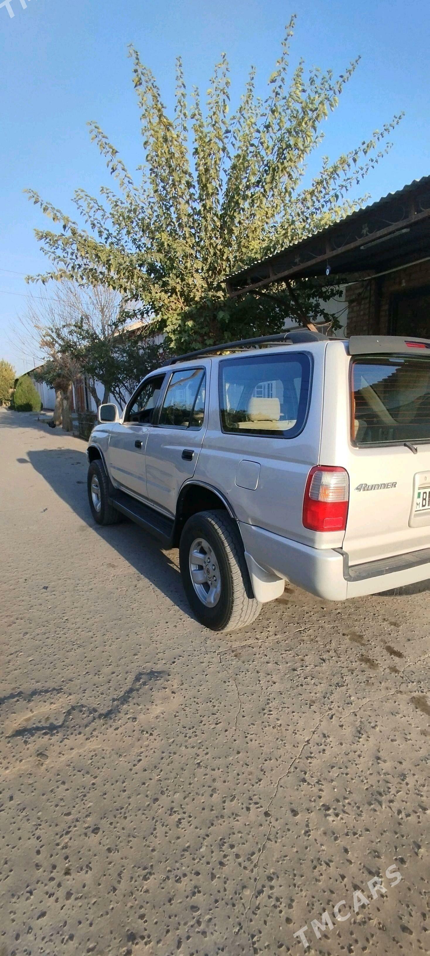 Toyota 4Runner 1999 - 130 000 TMT - Дашогуз - img 4