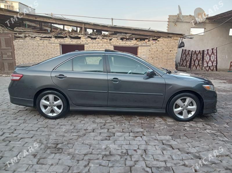 Toyota Camry 2011 - 230 000 TMT - Туркменабат - img 4