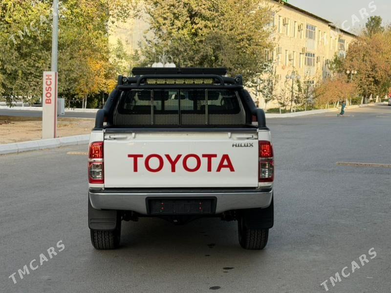 Toyota Hilux 2013 - 362 000 TMT - Ашхабад - img 5