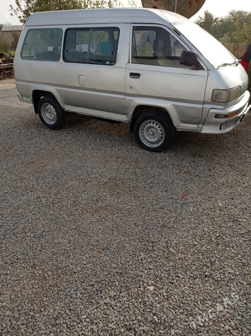 Toyota Town Ace 1990 - 10 000 TMT - Mary - img 5