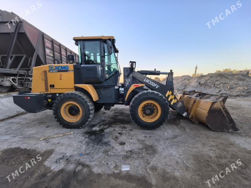 XCMG LW300F 2021 - 540 000 TMT - Ýolöten - img 1