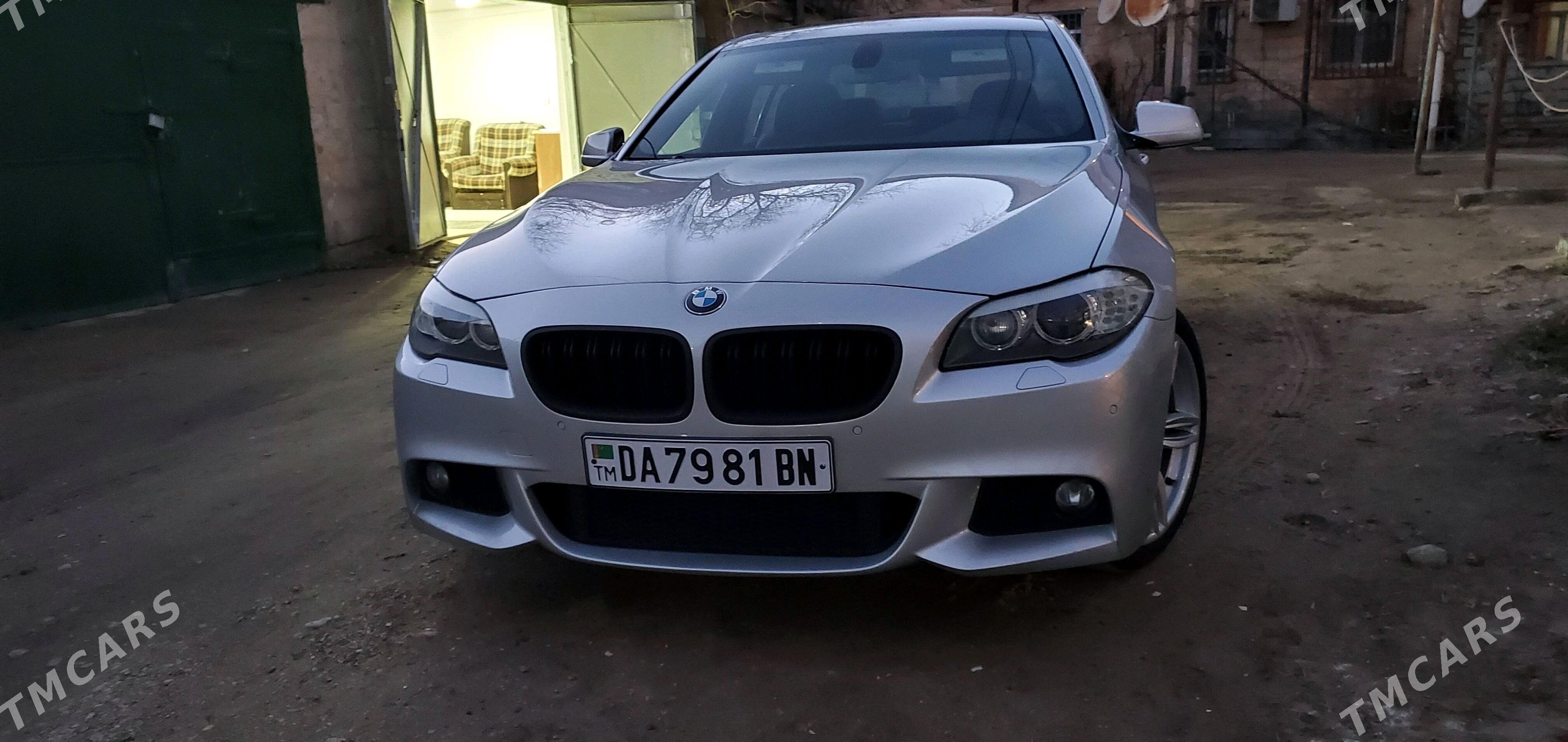 BMW F10 M5 2011 - 400 000 TMT - Балканабат - img 2