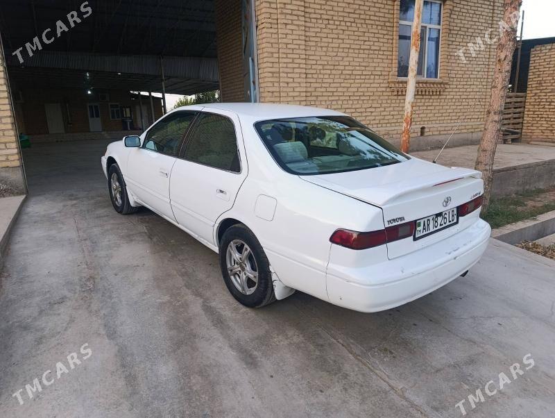 Toyota Camry 1999 - 120 000 TMT - Saýat - img 1