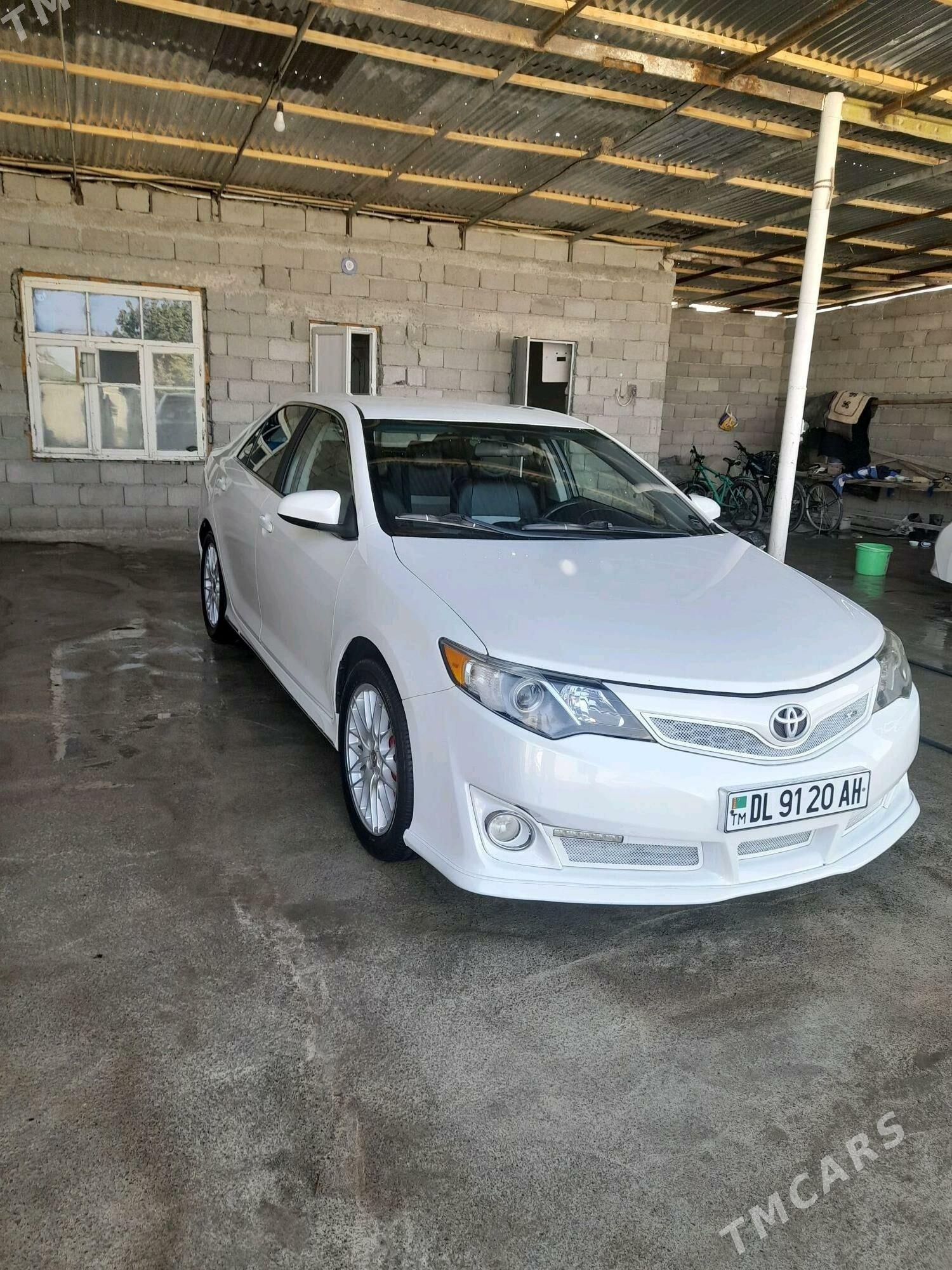 Toyota Camry 2014 - 230 000 TMT - Gökdepe - img 4