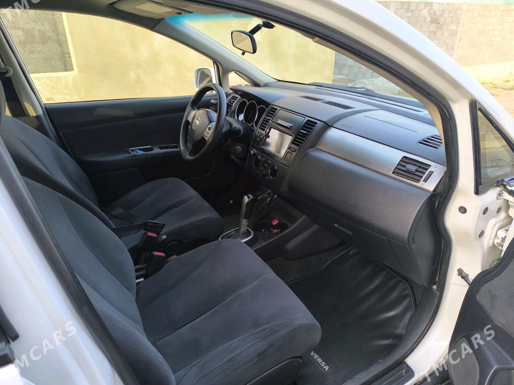 Nissan Versa 2009 - 123 000 TMT - Гёкдепе - img 5