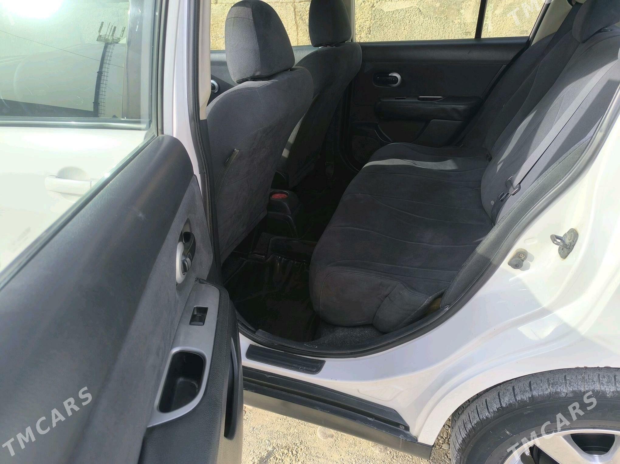 Nissan Versa 2009 - 123 000 TMT - Гёкдепе - img 6