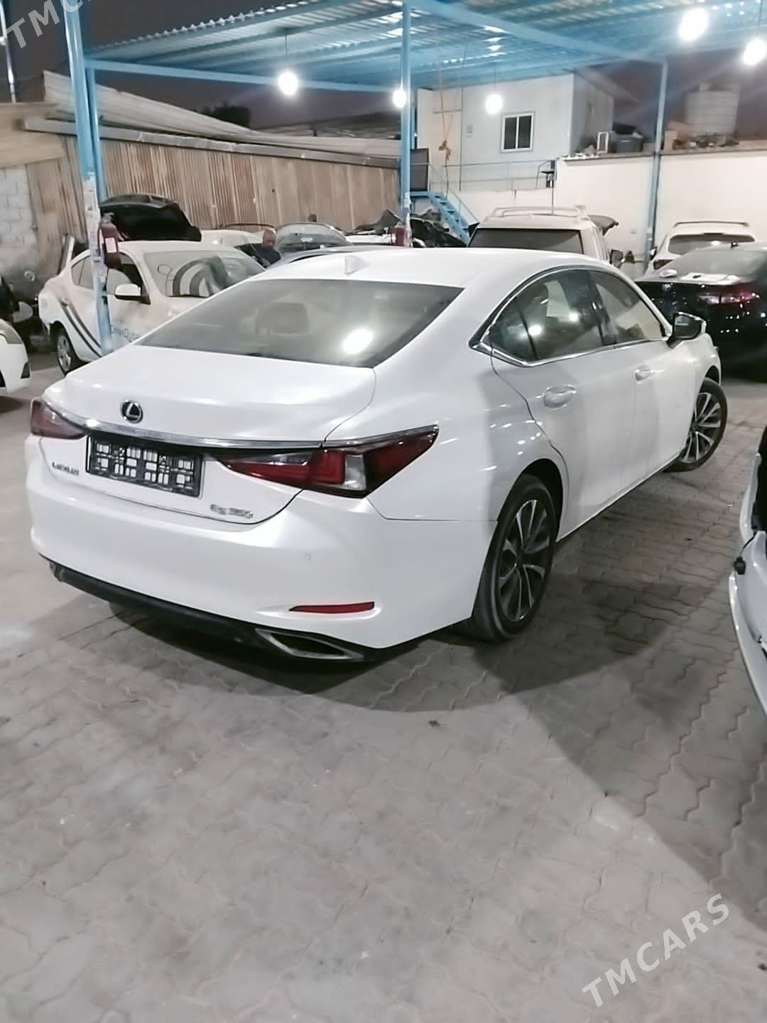 Lexus ES 350 2022 - 435 000 TMT - Мары - img 2