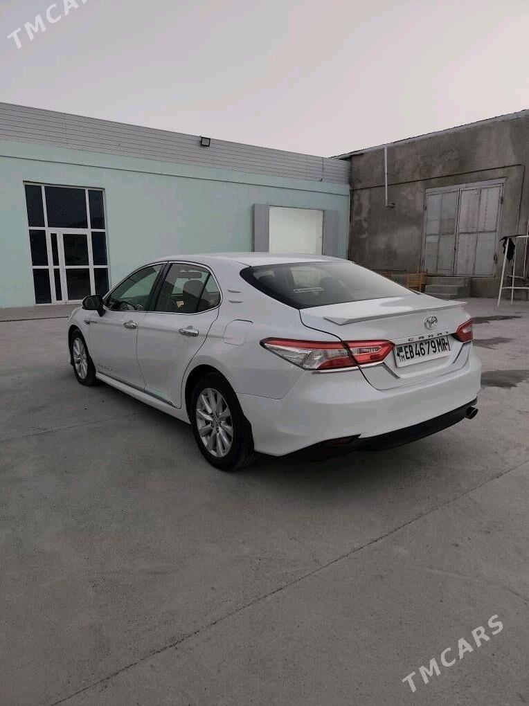 Toyota Camry 2018 - 260 000 TMT - Мары - img 5