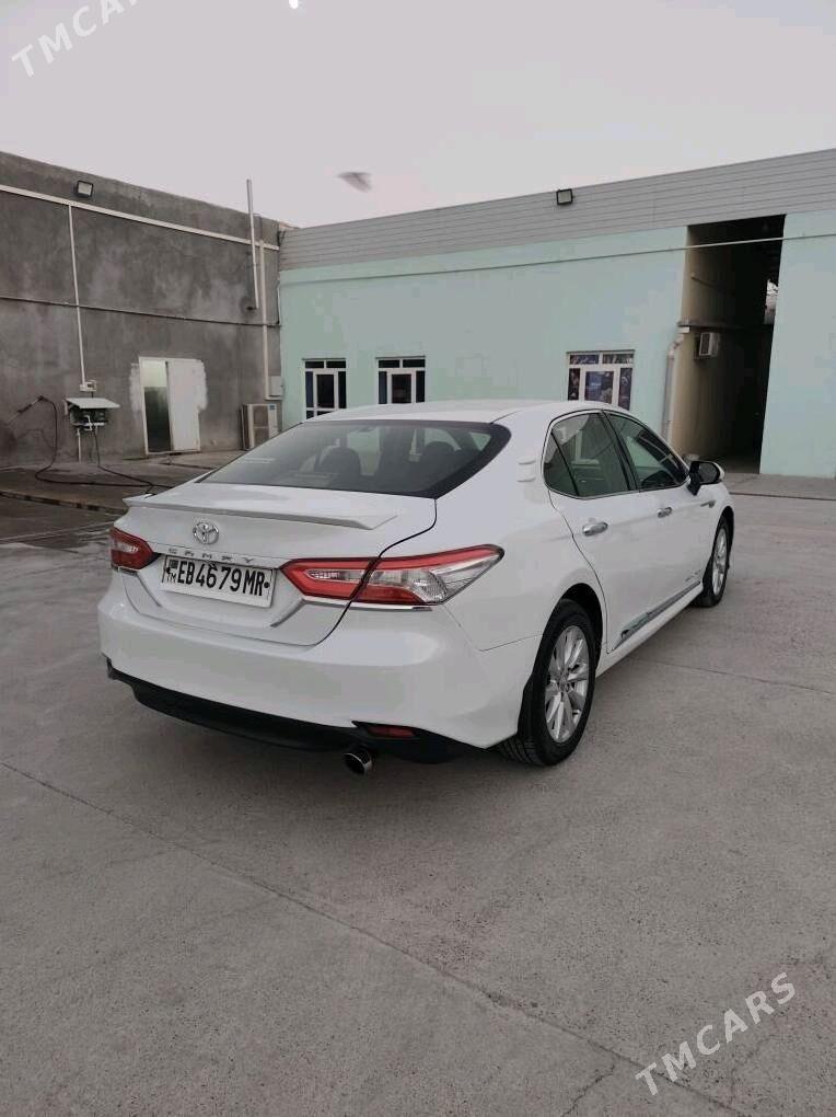 Toyota Camry 2018 - 260 000 TMT - Мары - img 4