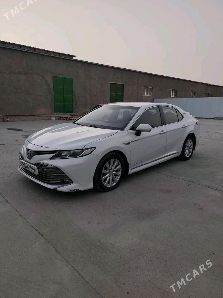 Toyota Camry 2018 - 260 000 TMT - Мары - img 3