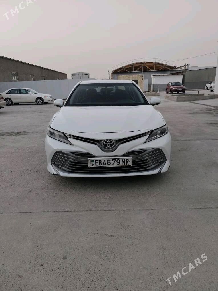 Toyota Camry 2018 - 260 000 TMT - Мары - img 1
