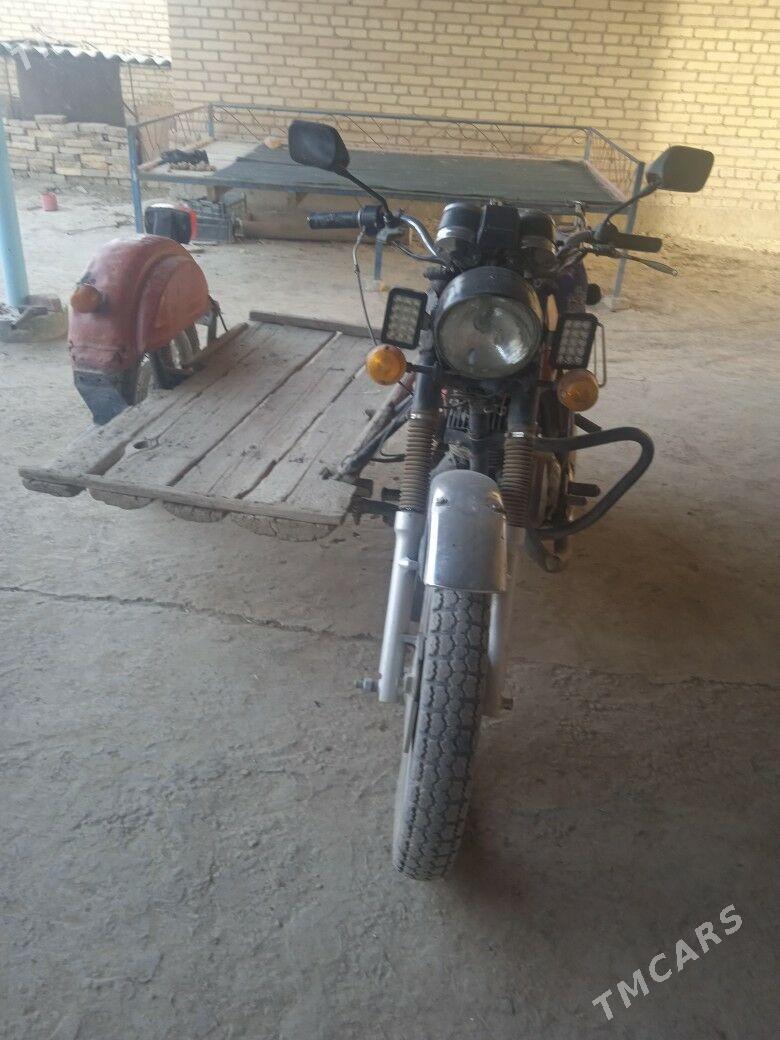 Iž Planeta 5 1990 - 8 000 TMT - Halaç - img 5