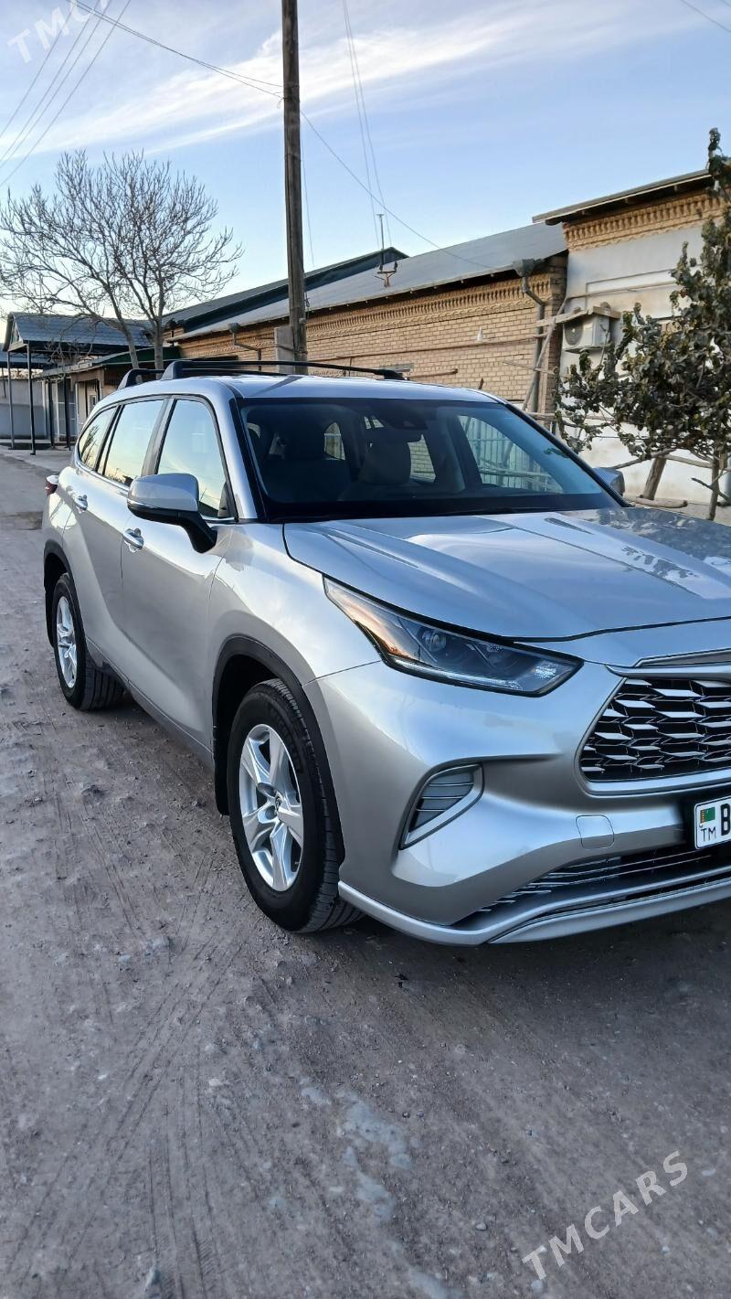 Toyota Highlander 2023 - 500 000 TMT - Gurbansoltan Eje - img 2