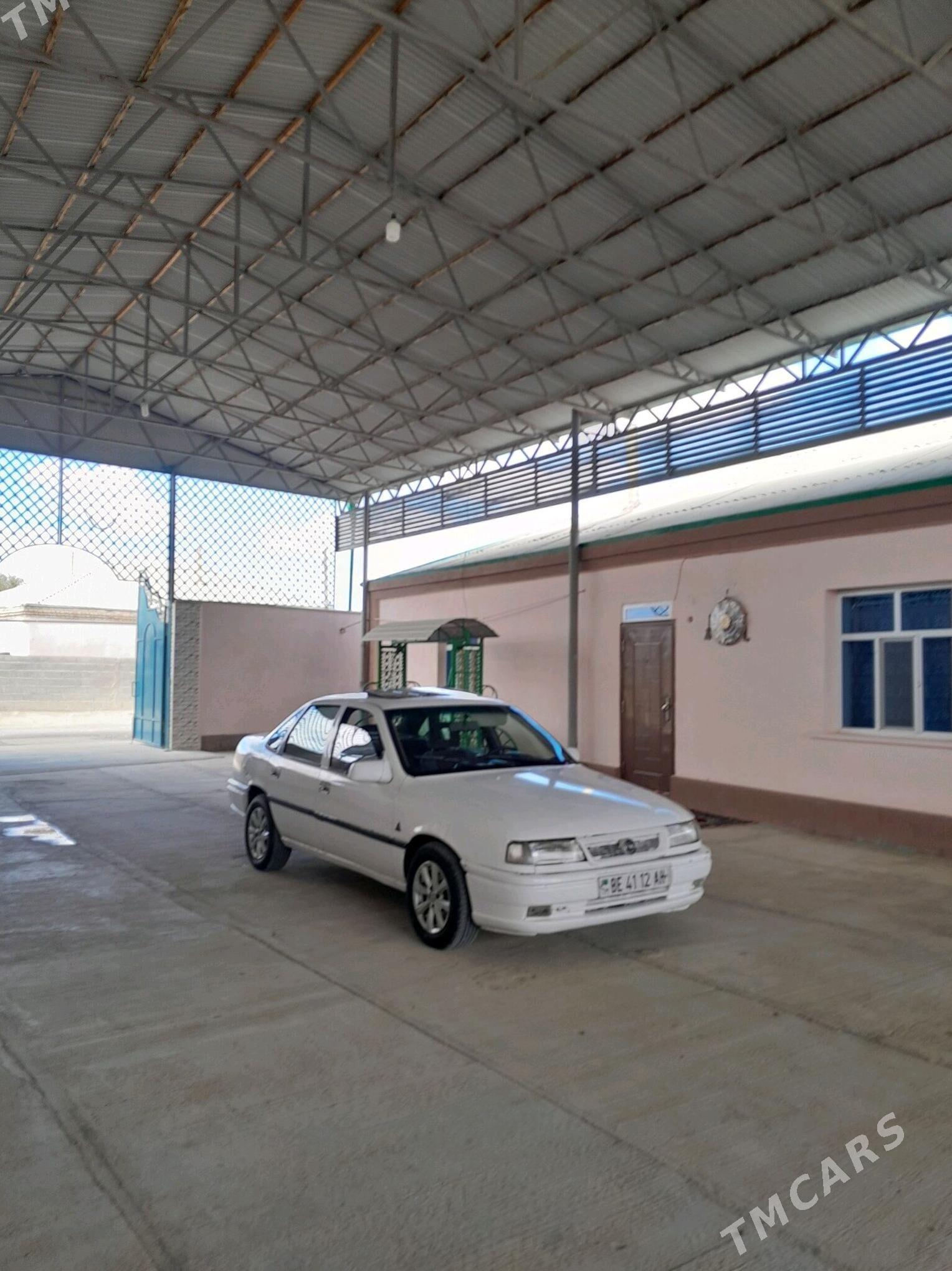 Opel Vectra 1995 - 36 000 TMT - Bäherden - img 3