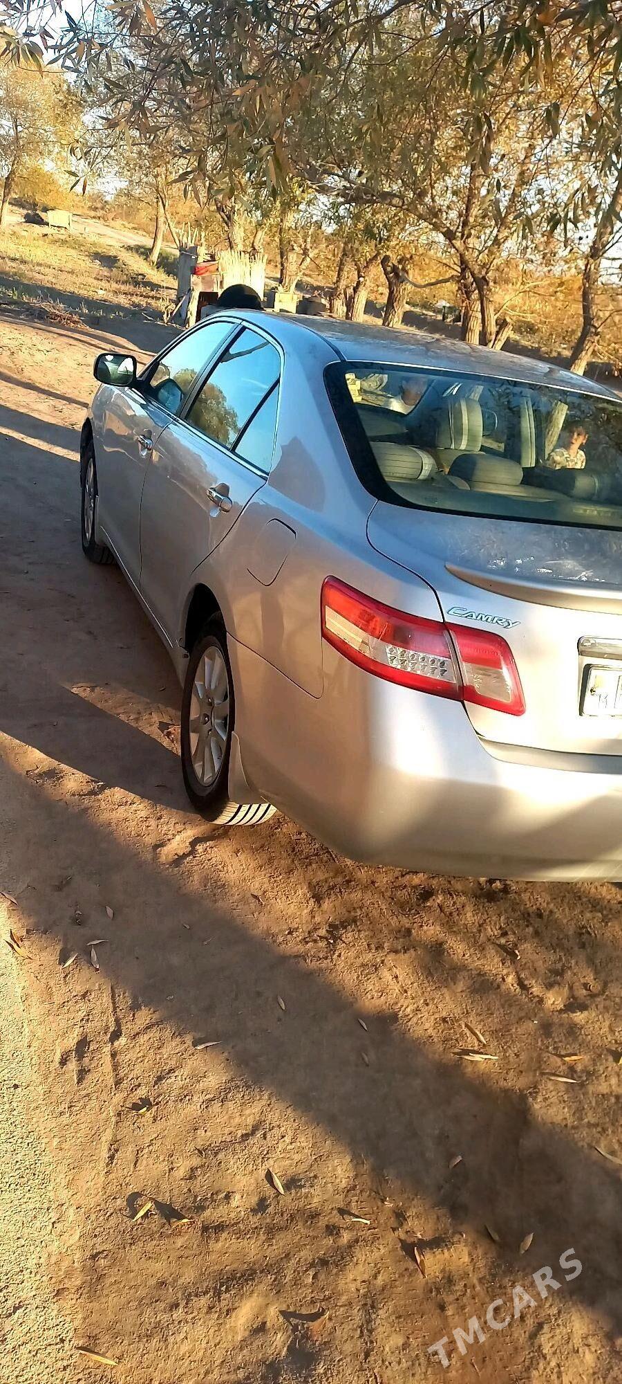 Toyota Camry 2010 - 155 000 TMT - Кёнеургенч - img 1