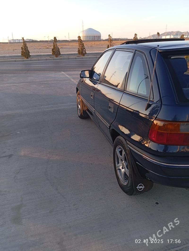 Opel Astra 1992 - 50 000 TMT - Балканабат - img 3