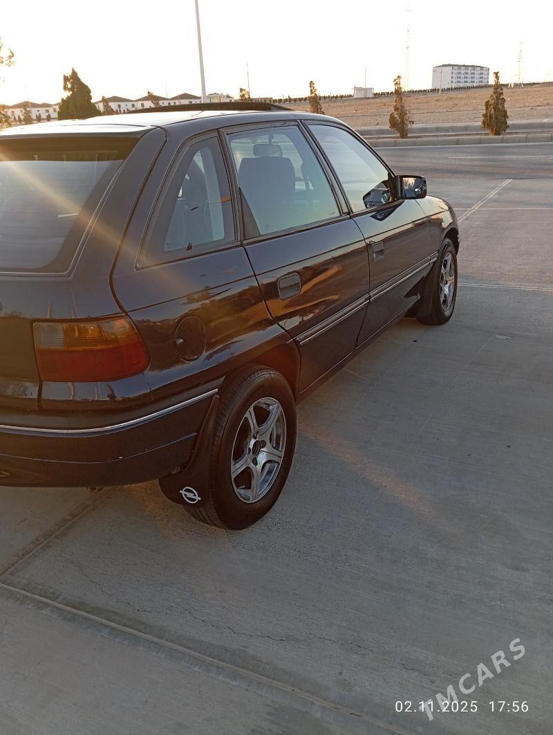 Opel Astra 1992 - 50 000 TMT - Балканабат - img 2