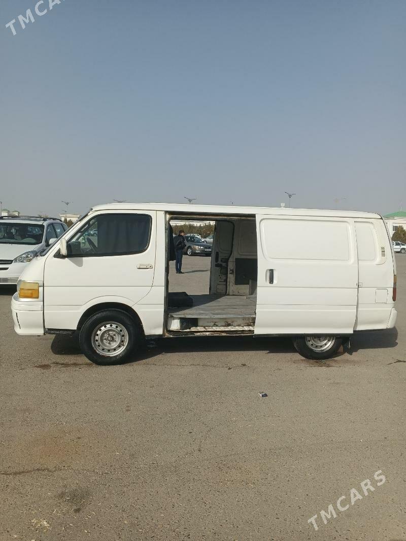 Toyota Hiace 2000 - 100 000 TMT - Daşoguz - img 3
