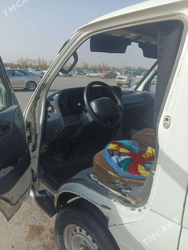 Toyota Hiace 2000 - 100 000 TMT - Daşoguz - img 8