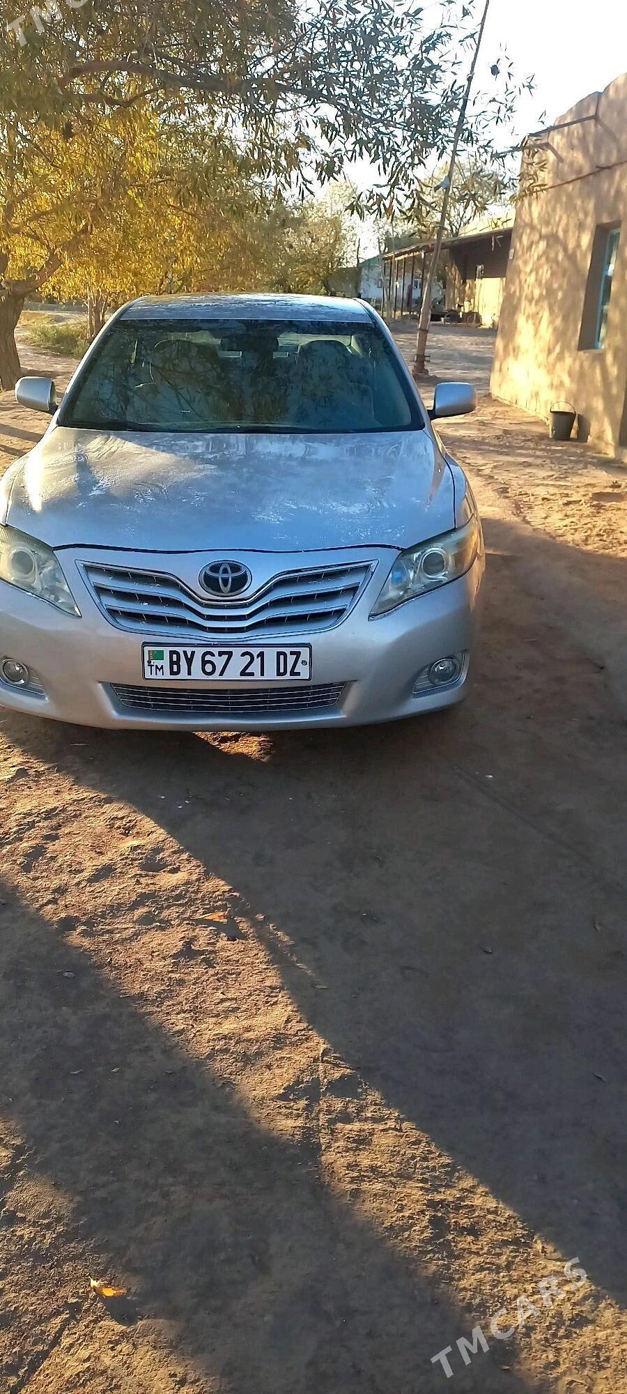 Toyota Camry 2010 - 155 000 TMT - Кёнеургенч - img 3