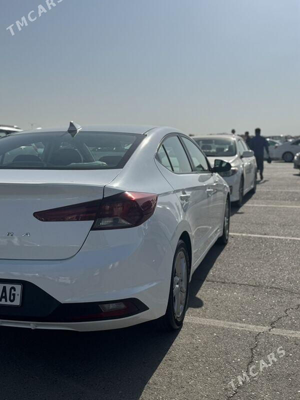 Hyundai Elantra 2019 - 225 000 TMT - Aşgabat - img 4