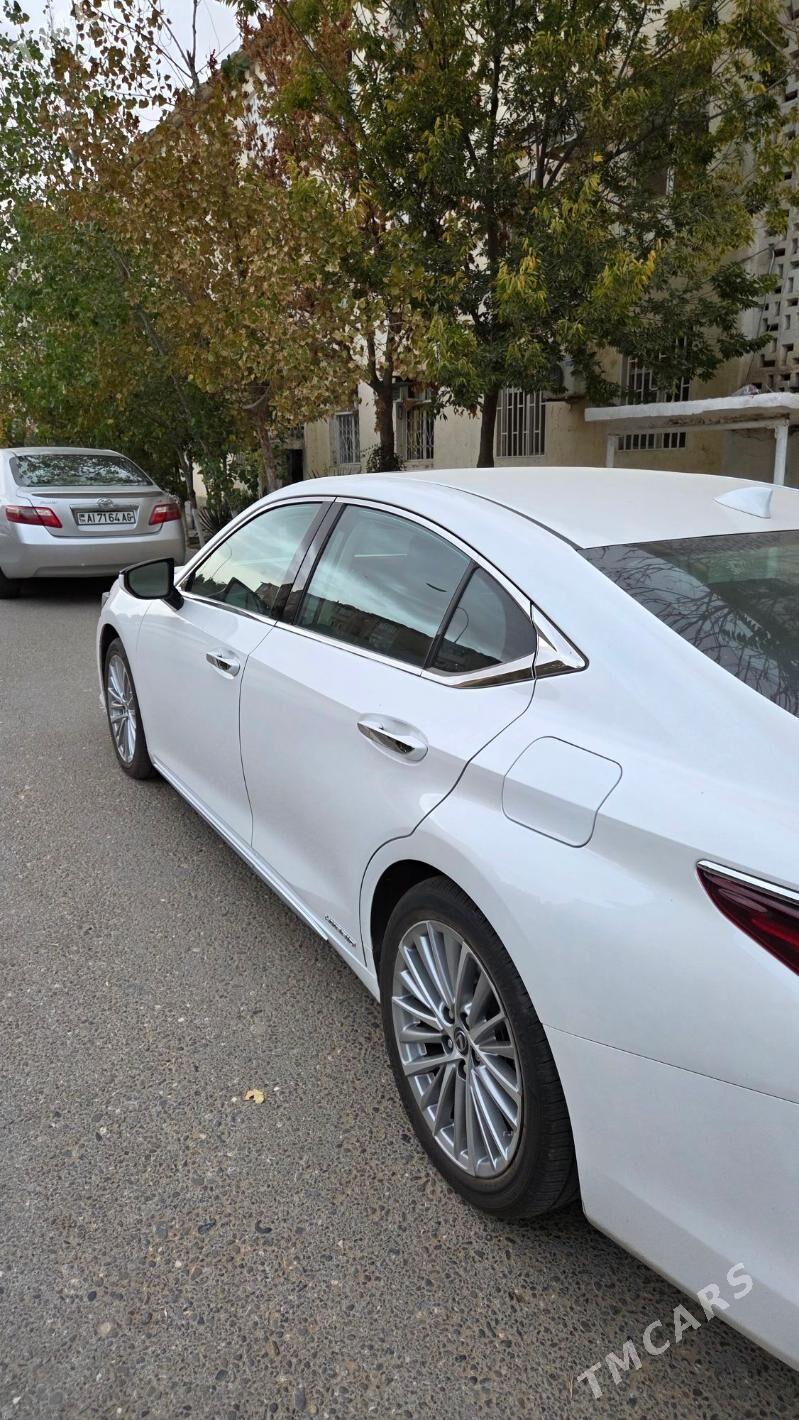 Lexus ES 300h 2022 - 487 500 TMT - Aşgabat - img 4